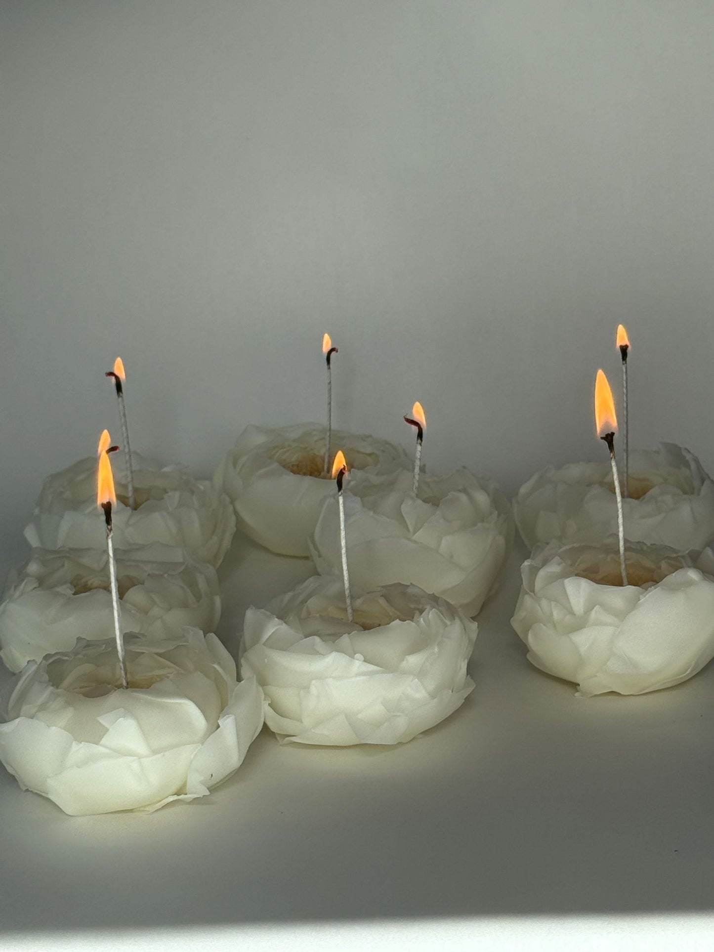 Handmade Flower Candle – Beige Champagne