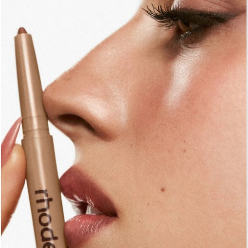 RHODE peptide lip shape
THE CONTOURING LIP SHAPER

Neutral Pink
